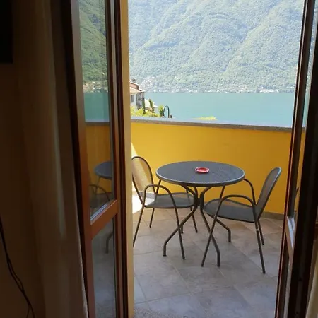 Konukevi La Cascata Lake Como