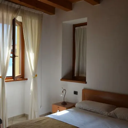 بيت ضيافة La Cascata Lake Como نيسّو