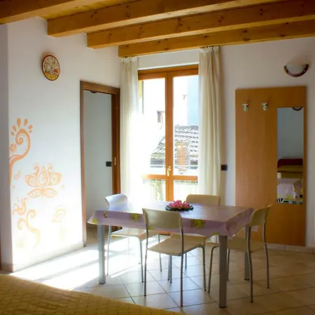 Casa de hóspedes La Cascata Lake Como *
